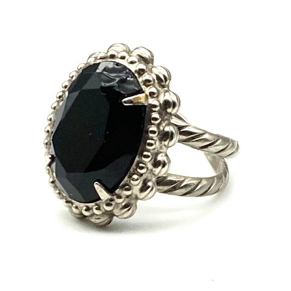 Sorrelli Camellia Ring, Adjustable Silver Tone Rope Band and Faceted Black Oval - Picture 6 of 8